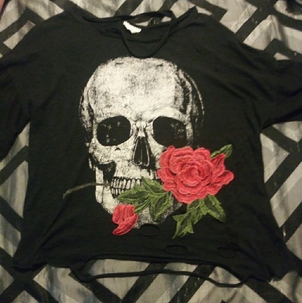 Skull shirt
